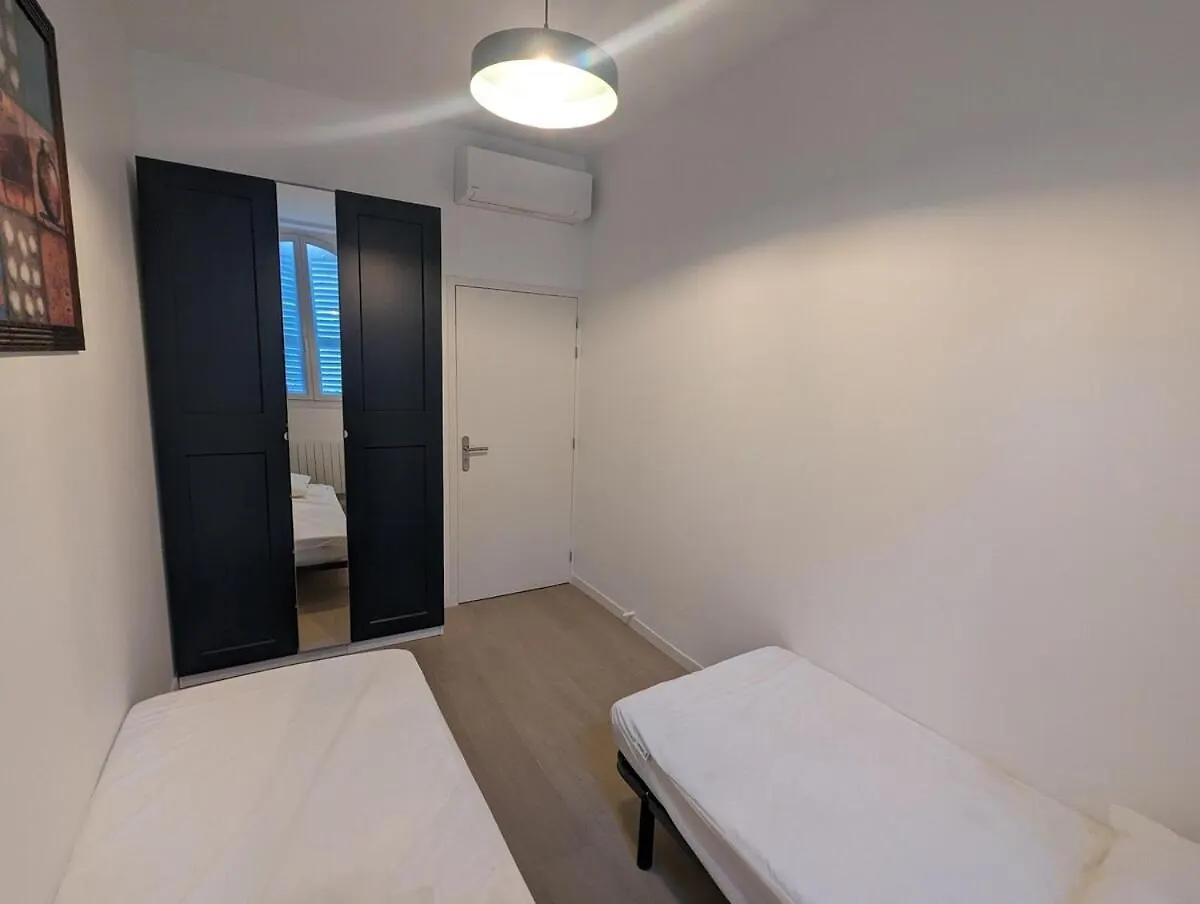 2Br With Quiet Terrace In The City Center Marseilles 0*,  Frankreich