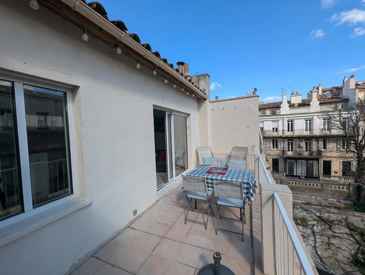 2Br With Quiet Terrace In The City Center Marseille 0*,  Frankrig
