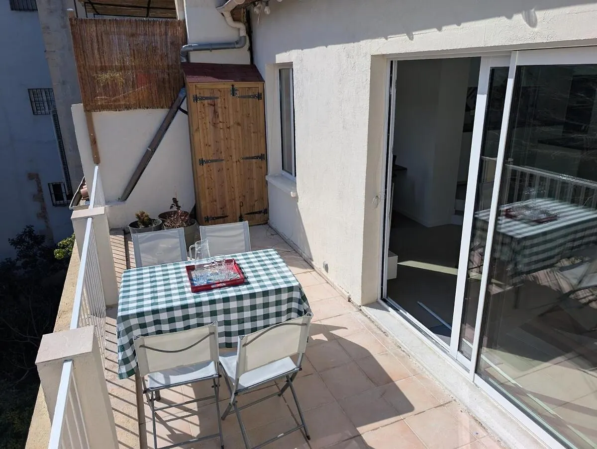 2Br With Quiet Terrace In The City Center Marseille Lejlighed